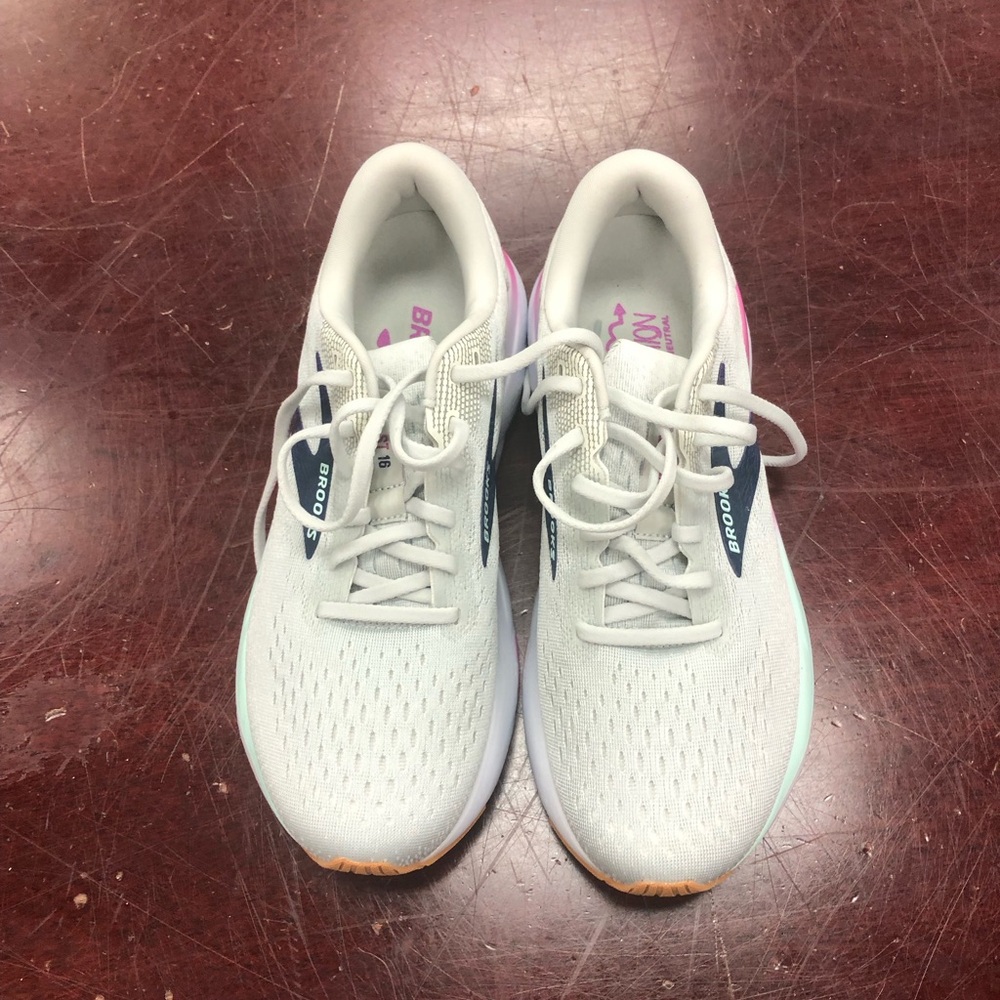 Brooks Gray and Pink Athletic Shoes for Running - Picture 2 of 7